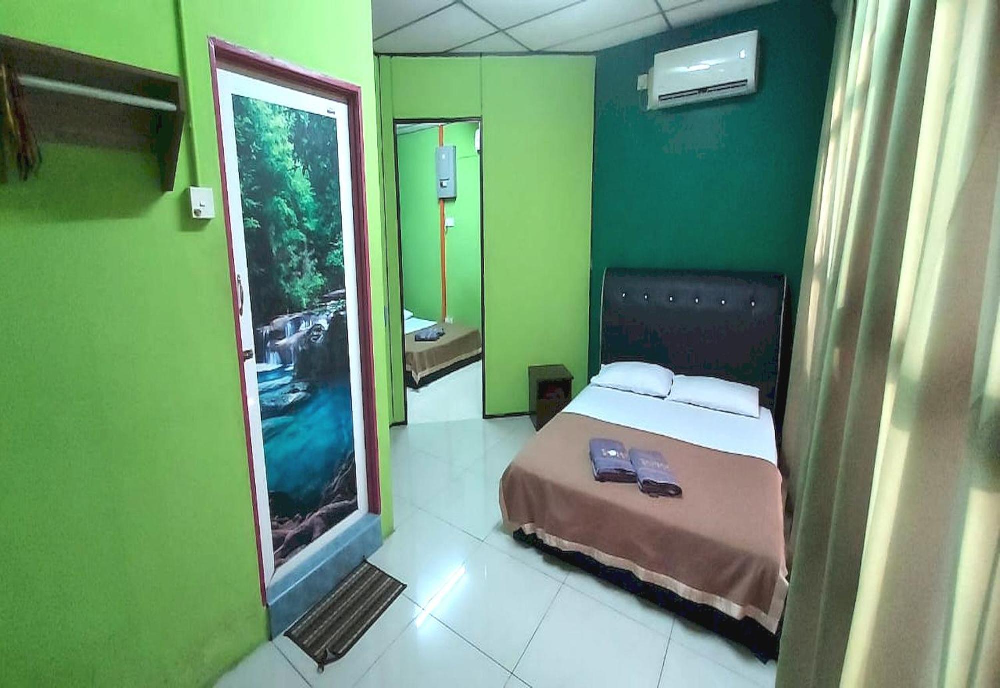 Oyo 90937 Tanjak Hotel Alor Setar Esterno foto