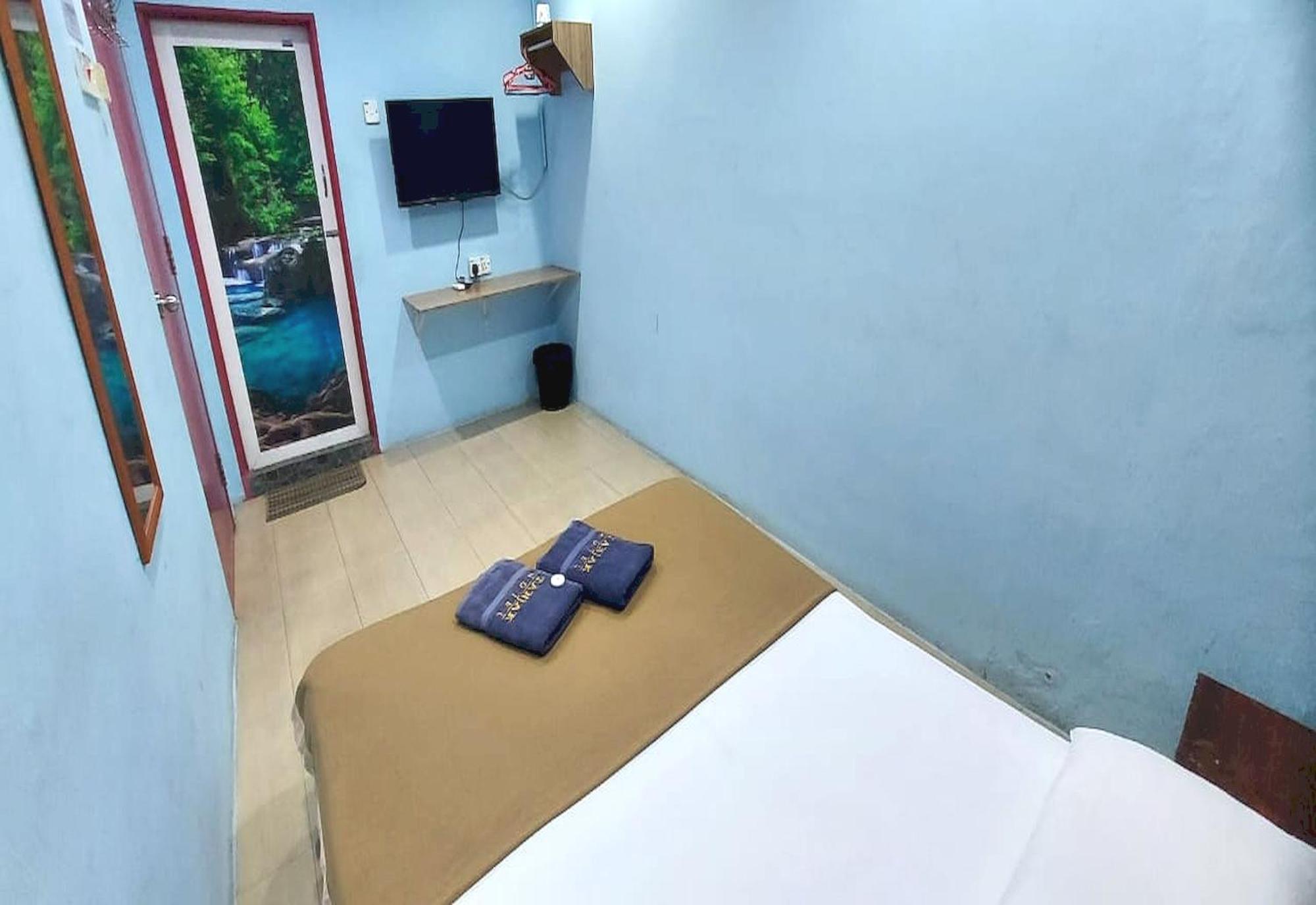 Oyo 90937 Tanjak Hotel Alor Setar Esterno foto