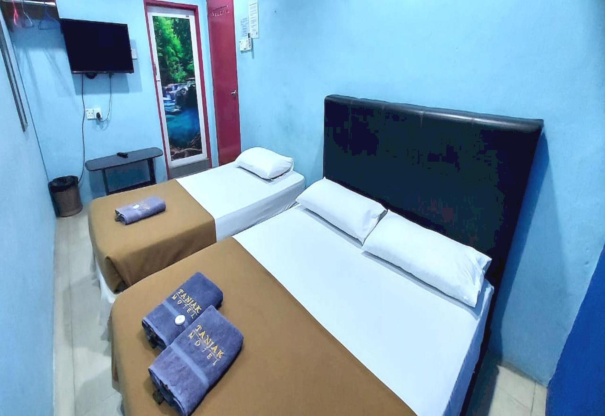 Oyo 90937 Tanjak Hotel Alor Setar Esterno foto